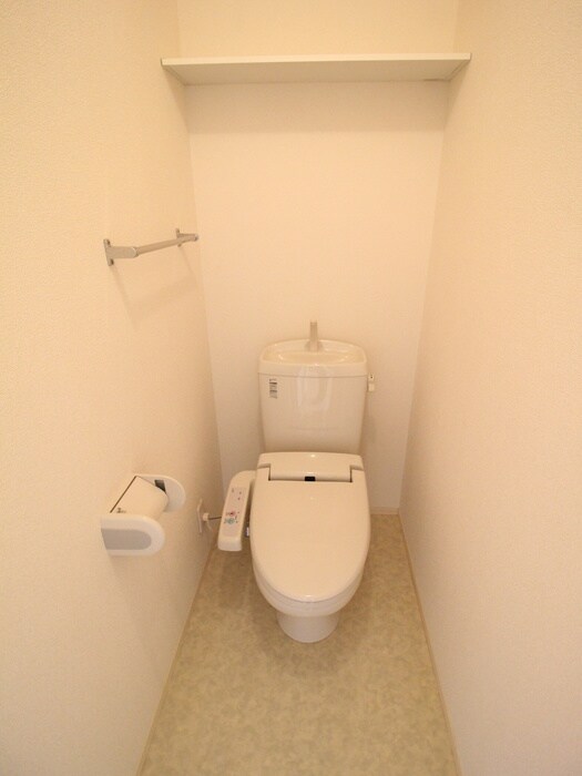 物件内観写真8　(トイレ)