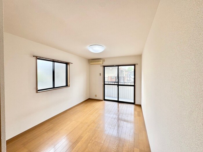 物件内観写真6　(居室)