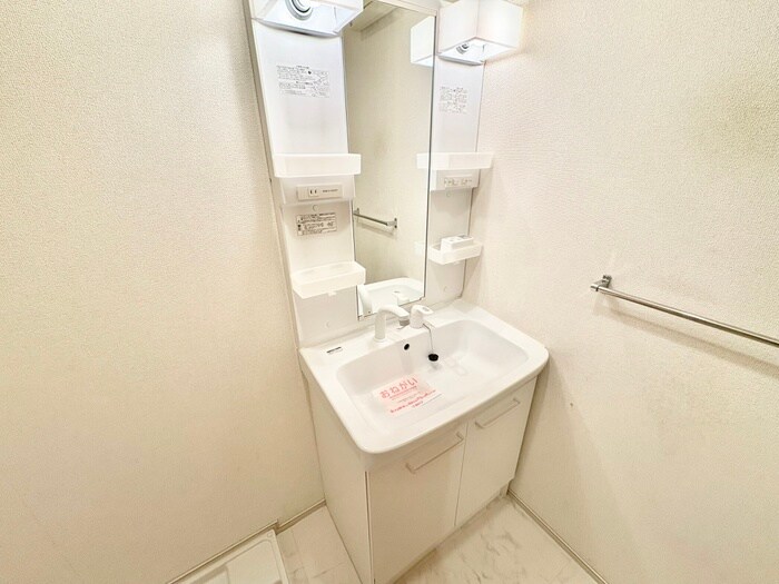 物件内観写真13　(洗面)