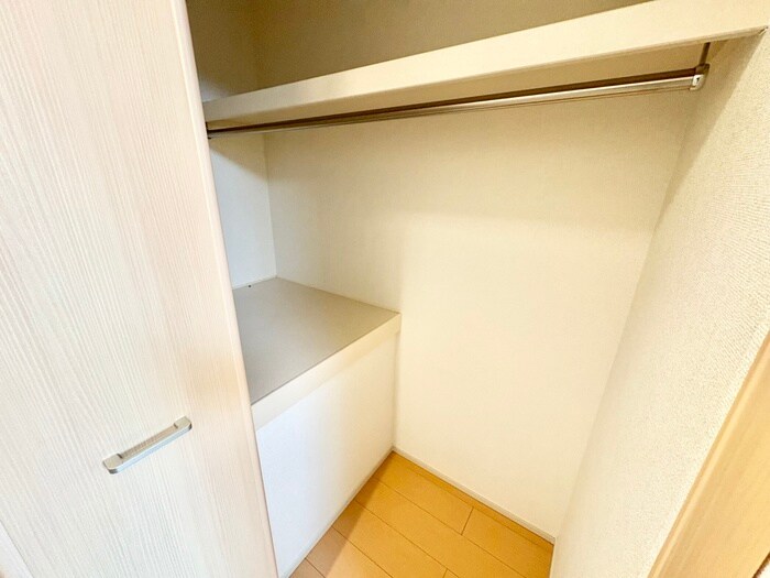 物件内観写真15　(収納)