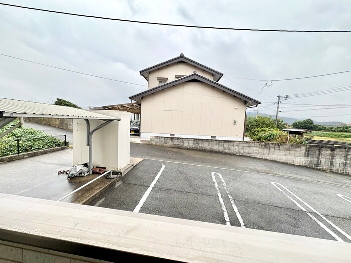 物件内観写真16　(室内からの展望)