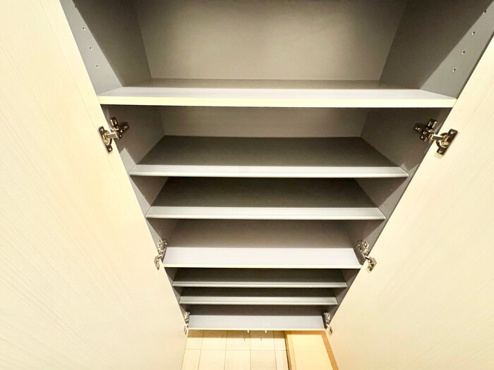 物件内観写真18　(靴箱)