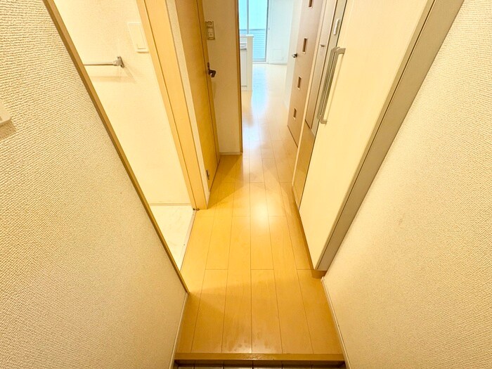 物件内観写真20　(廊下)