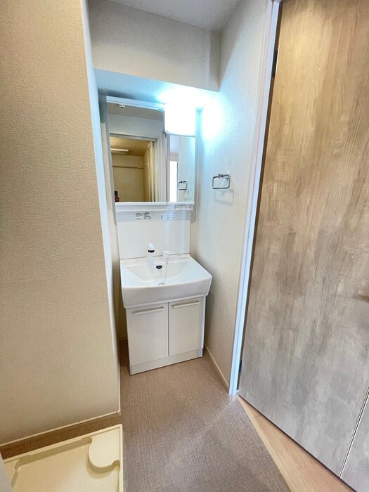 物件内観写真8　(洗面)