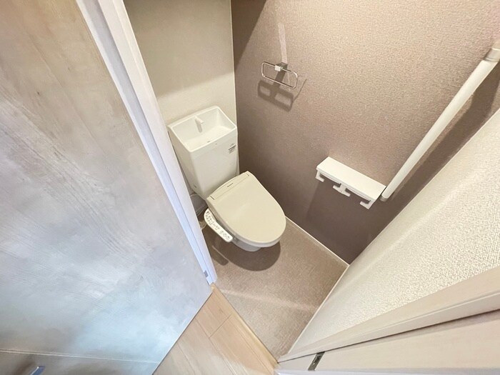 物件内観写真10　(トイレ)