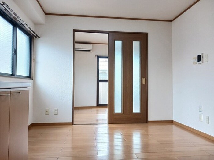 物件内観写真6　(居室)