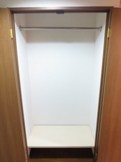 物件内観写真10　(収納)