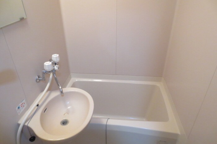 物件内観写真10　(バス／シャワールーム等)