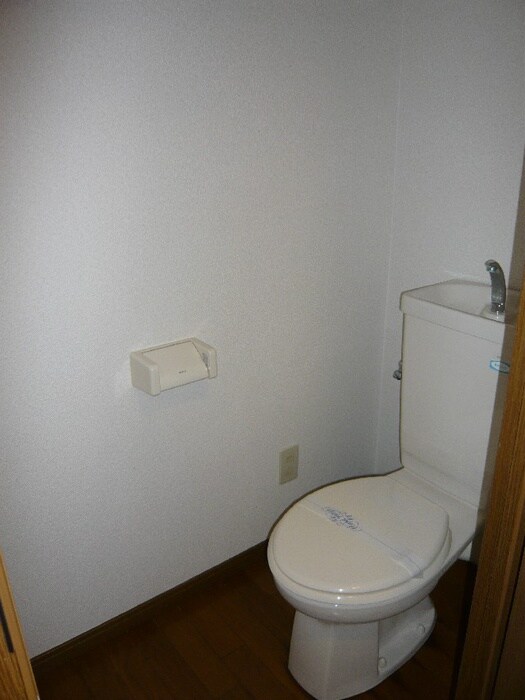 物件内観写真11　(トイレ)