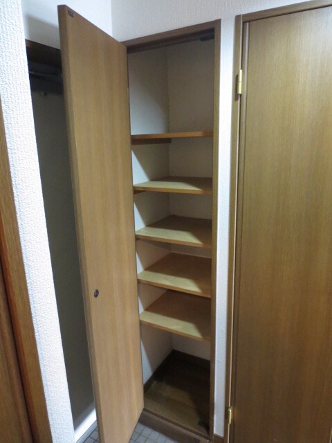 物件内観写真12　(靴箱)