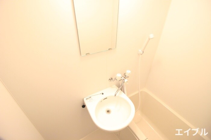 物件内観写真12　(洗面)