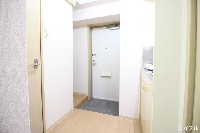 物件内観写真17　(玄関)