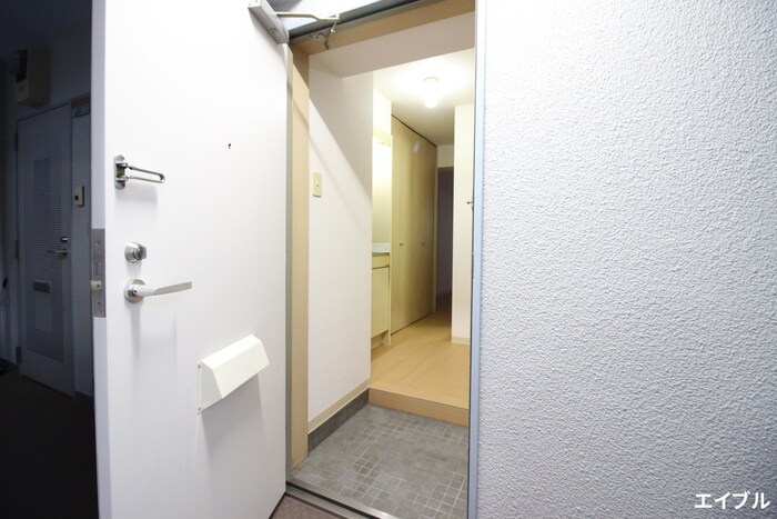 物件内観写真17　(玄関)