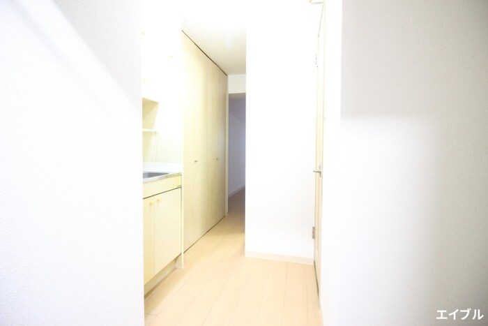 物件内観写真19　(廊下)