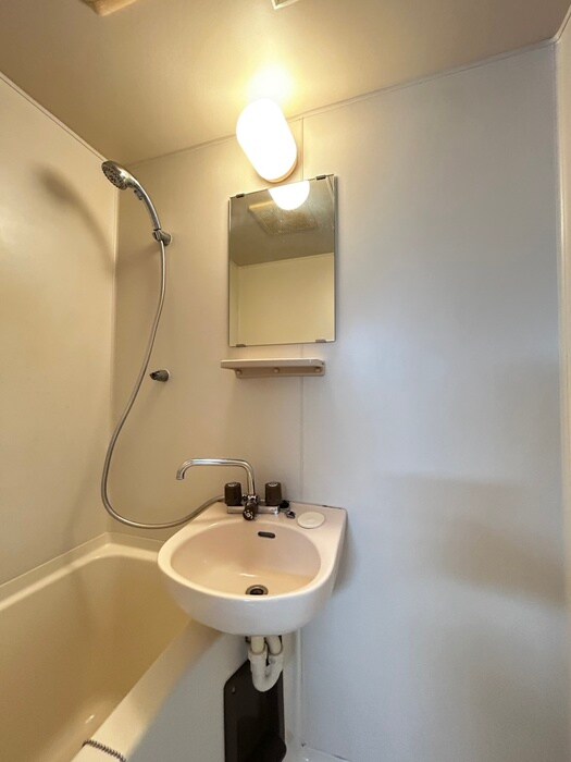 物件内観写真8　(洗面)