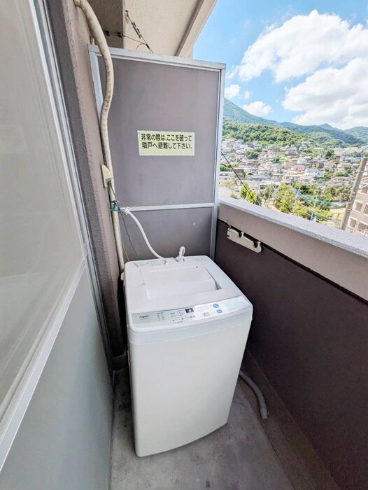 物件内観写真11　(洗濯機置場)