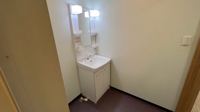 物件内観写真9　(洗面)