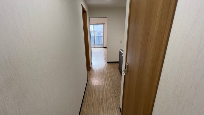 物件内観写真19　(廊下)