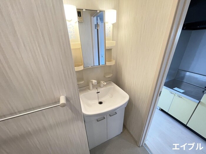 物件内観写真11　(洗面)