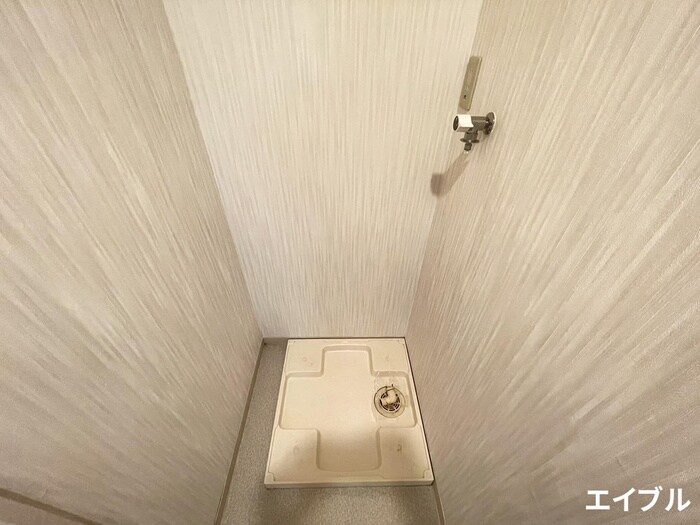 物件内観写真12　(洗濯機置場)
