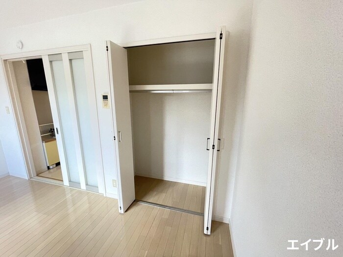 物件内観写真18　(収納)