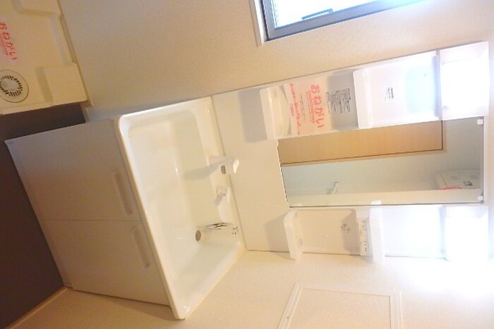 物件内観写真7　(洗面)