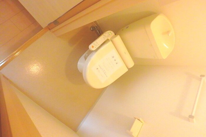 物件内観写真8　(トイレ)