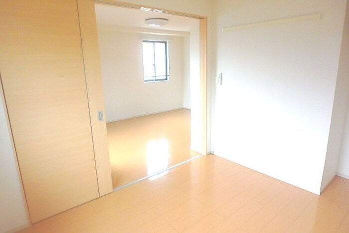 物件内観写真15　(居室)