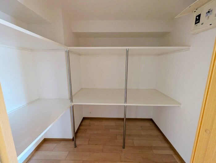物件内観写真9　(収納)