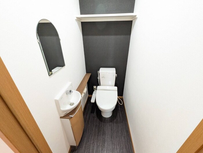 物件内観写真11　(トイレ)