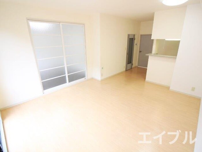 物件内観写真4　(居室)