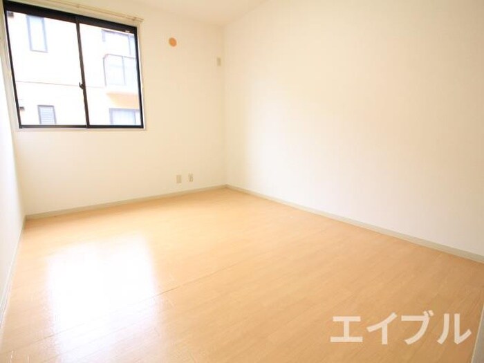 物件内観写真5　(居室)