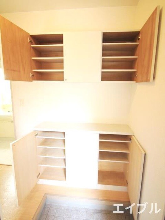 物件内観写真17　(靴箱)