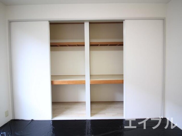 物件内観写真18　(収納)