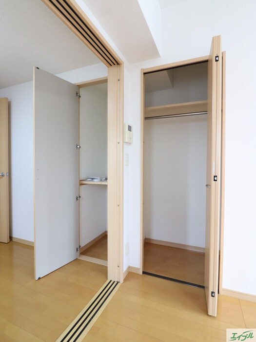 物件内観写真15　(収納)