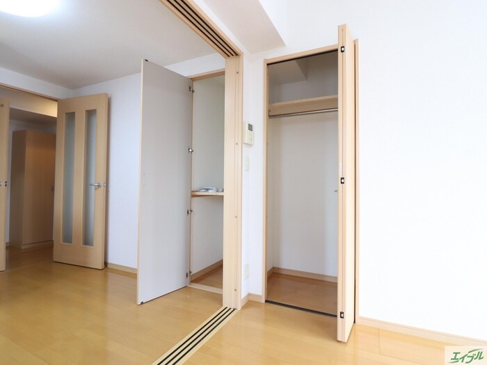 物件内観写真15　(収納)