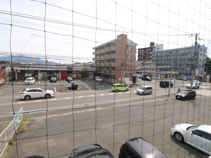 物件内観写真16　(室内からの展望)