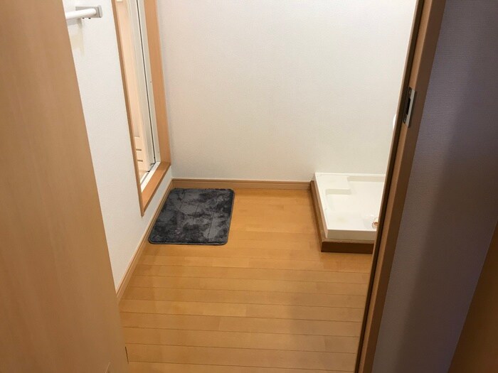 物件内観写真20　(玄関)