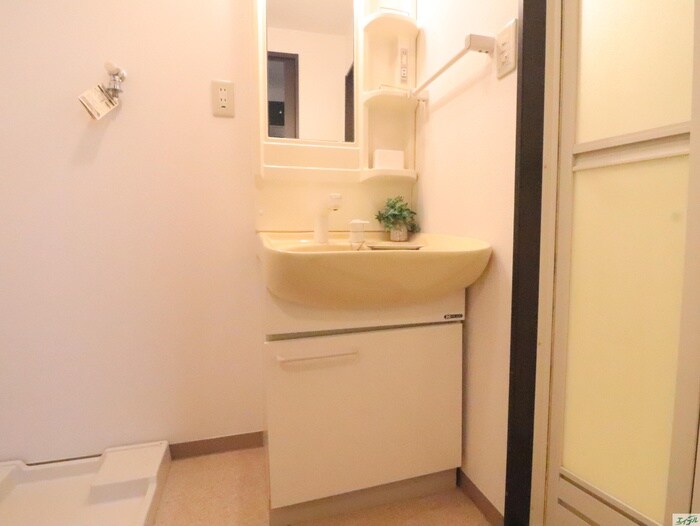 物件内観写真10　(洗面)