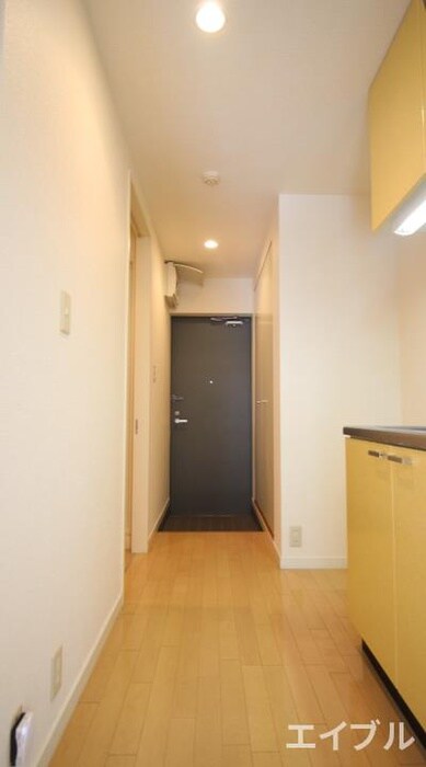 物件内観写真18　(廊下)