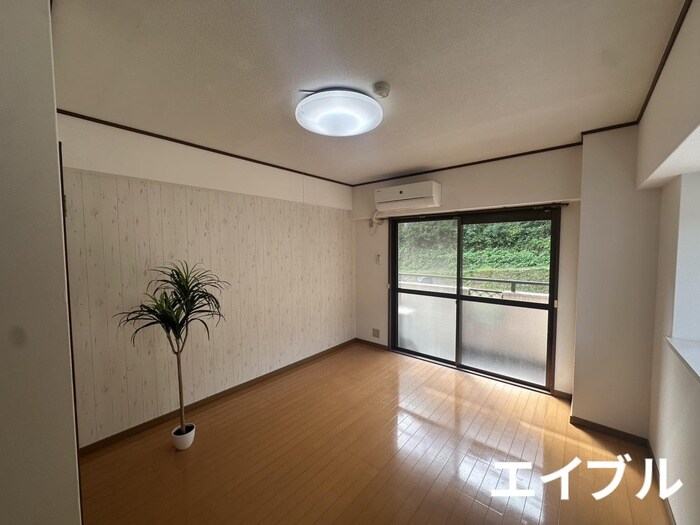 物件内観写真6　(居室)