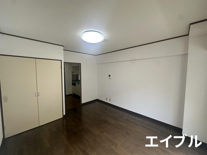 物件内観写真6　(居室)