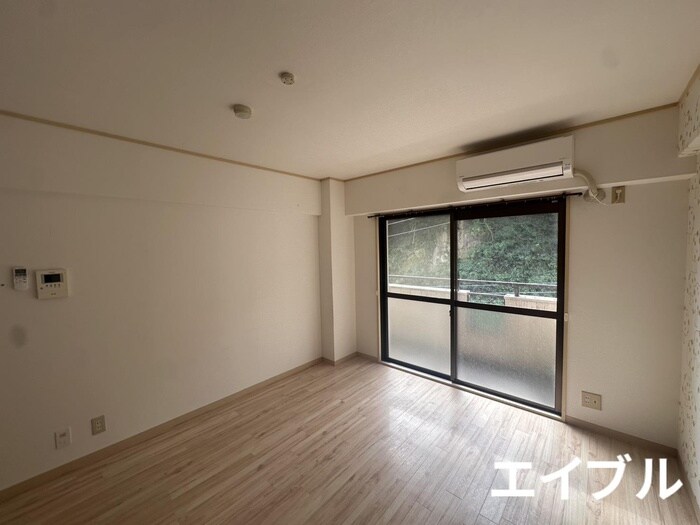 物件内観写真6　(居室)