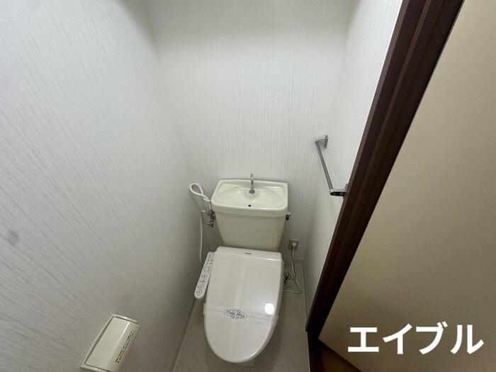 物件内観写真9　(トイレ)