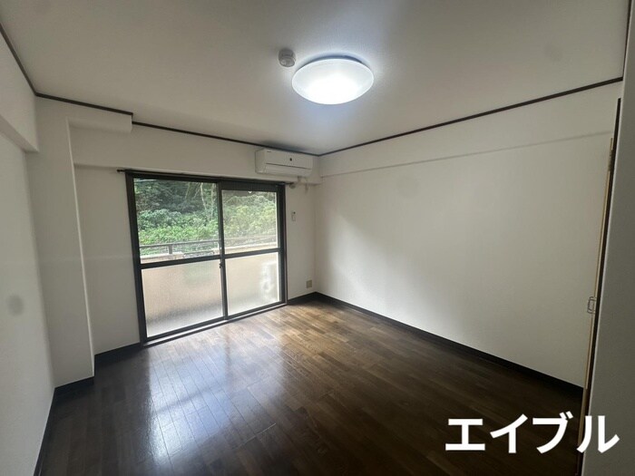 物件内観写真9　(居室)