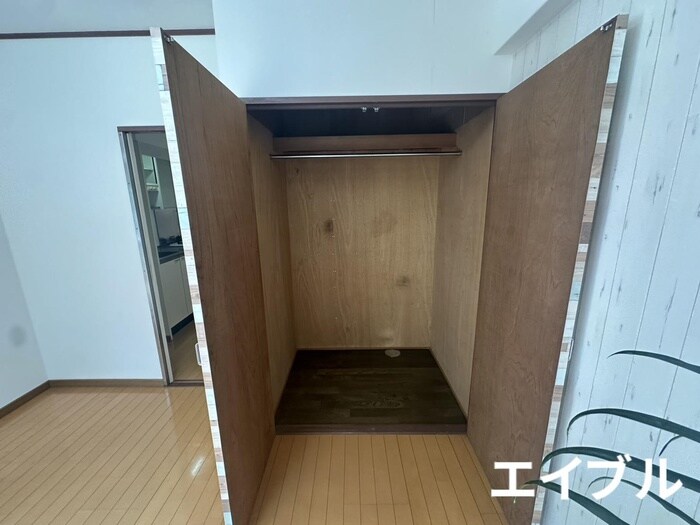 物件内観写真10　(収納)