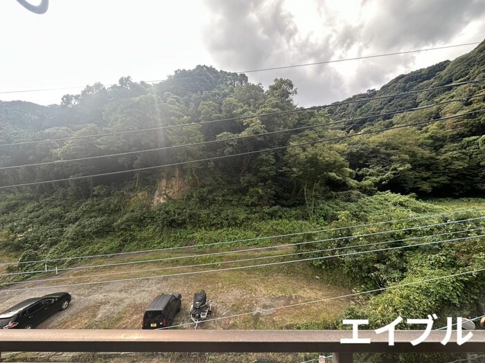 物件内観写真12　(室内からの展望)