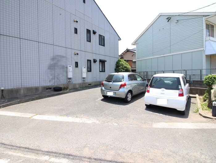 物件外観写真5　(駐輪場)