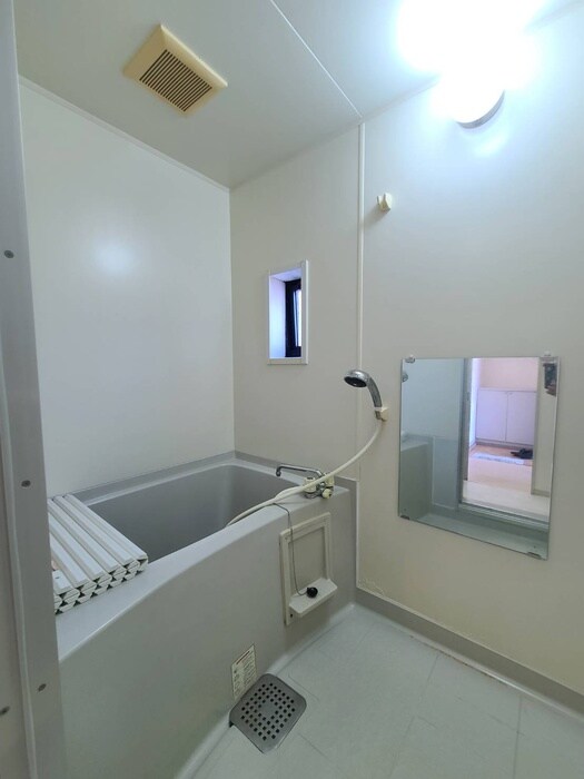 物件内観写真11　(バス／シャワールーム等)