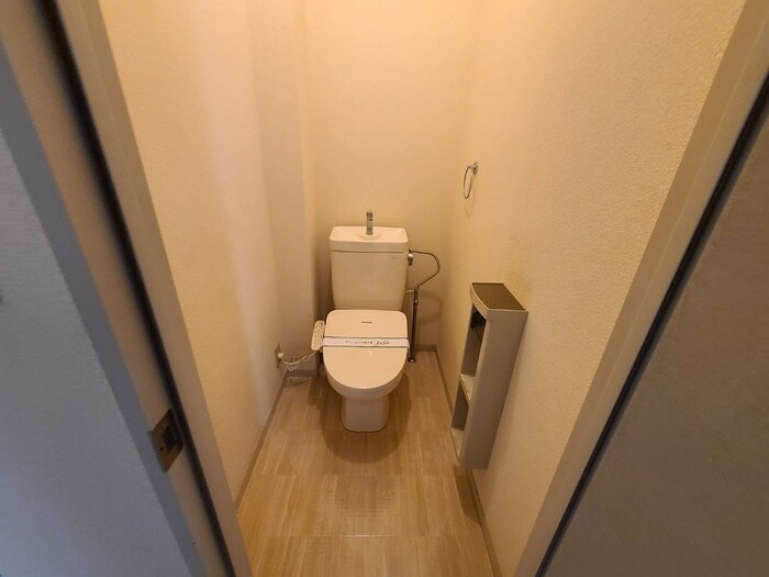 物件内観写真12　(トイレ)